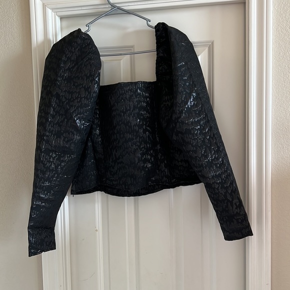 H&M Black Jacquard-Weave Top - Picture 3 of 3